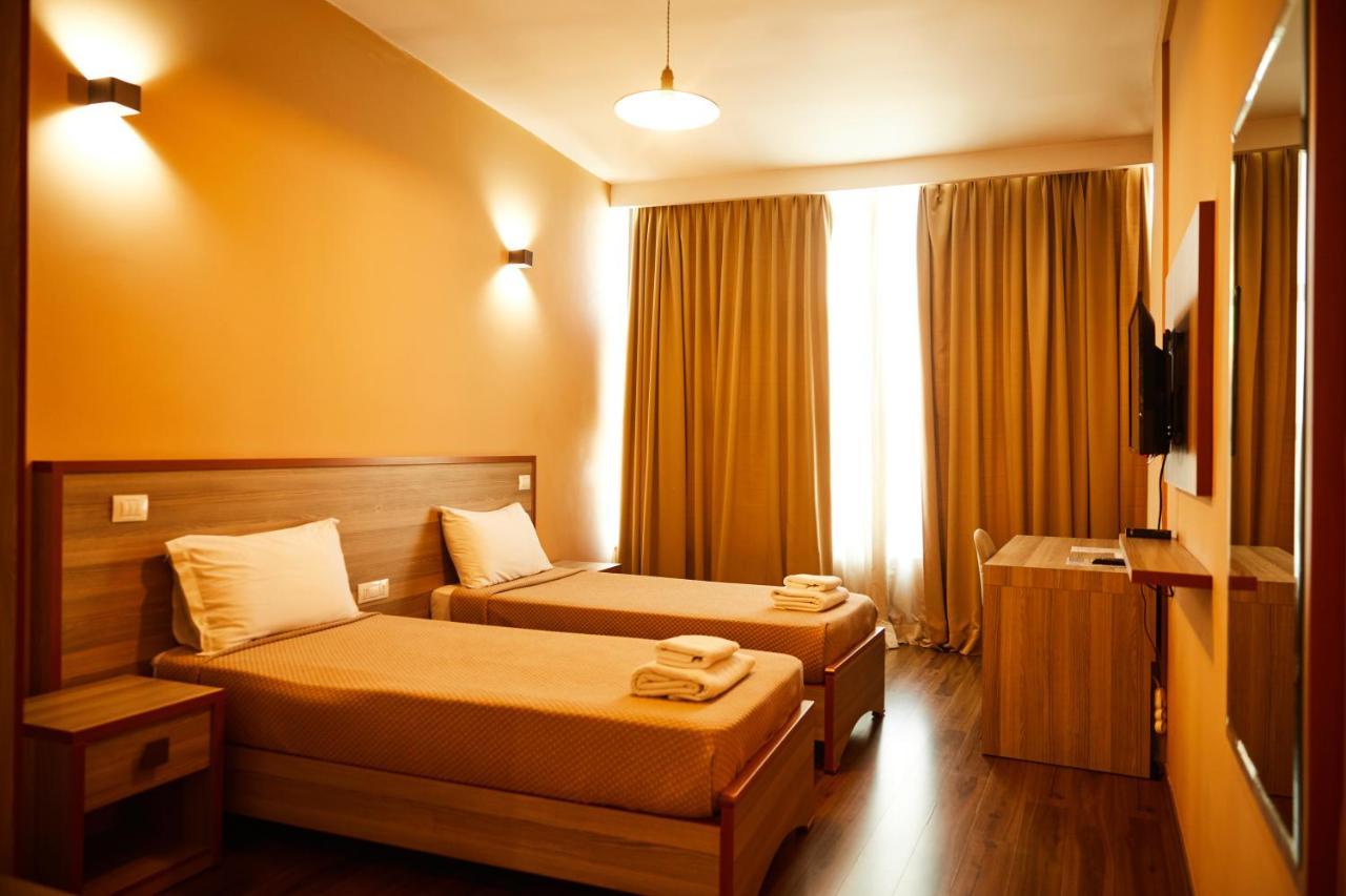 Arc Hotel Tirana Yzberish Exterior photo