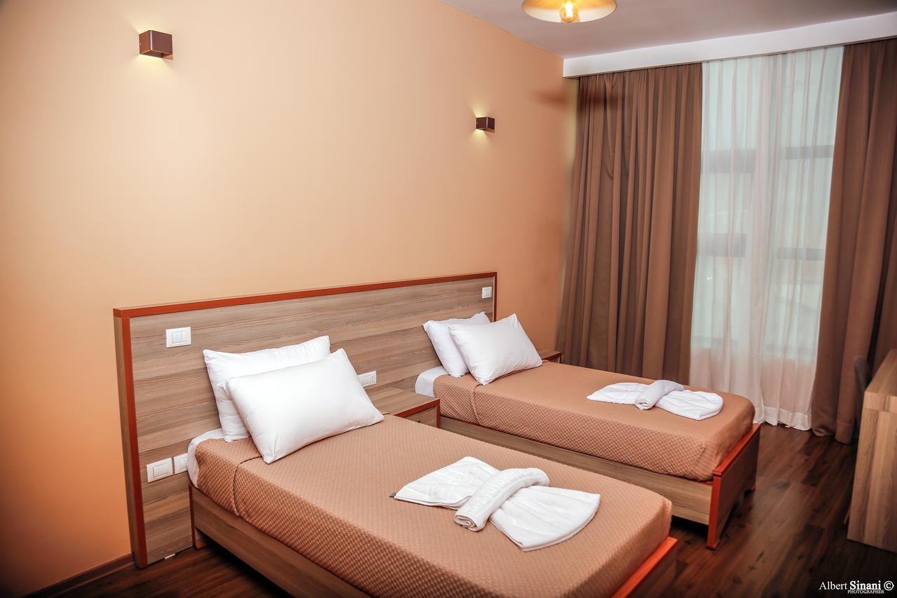 Arc Hotel Tirana Yzberish Exterior photo