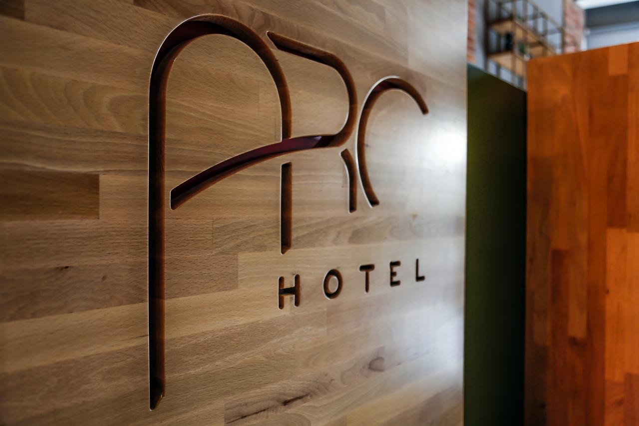 Arc Hotel Tirana Yzberish Exterior photo